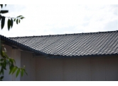 樹(shù)脂瓦可以長(cháng)期抵御酸、堿、鹽等各種化學(xué)物質(zhì)腐蝕