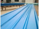 仿古金屬鋁瓦具有質(zhì)輕、高強、色澤豐富、施工方便快捷、抗震、防火、防雨、壽命長(cháng)、免維護等特點(diǎn)，現已被廣泛推廣應用。